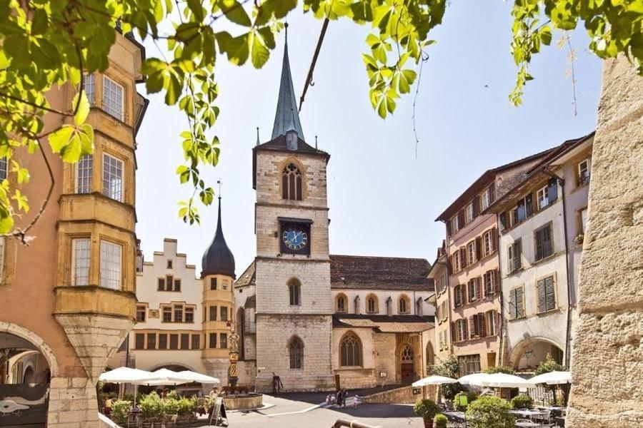 Haus De Philosophe Et Compositeur Rousseau Biel Exteriér fotografie